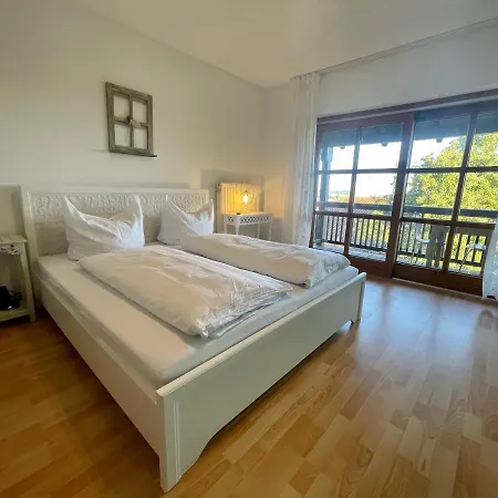 Apartmán Ruhiges Apartment Mit Ausblick Vom Balkon