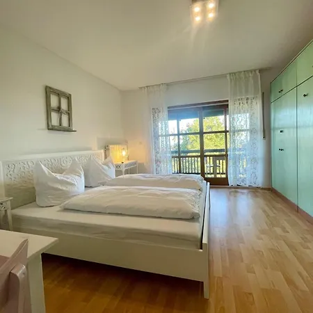 Ruhiges Apartment Mit Ausblick Vom Balkon * Bad Griesbach (Bavaria)
